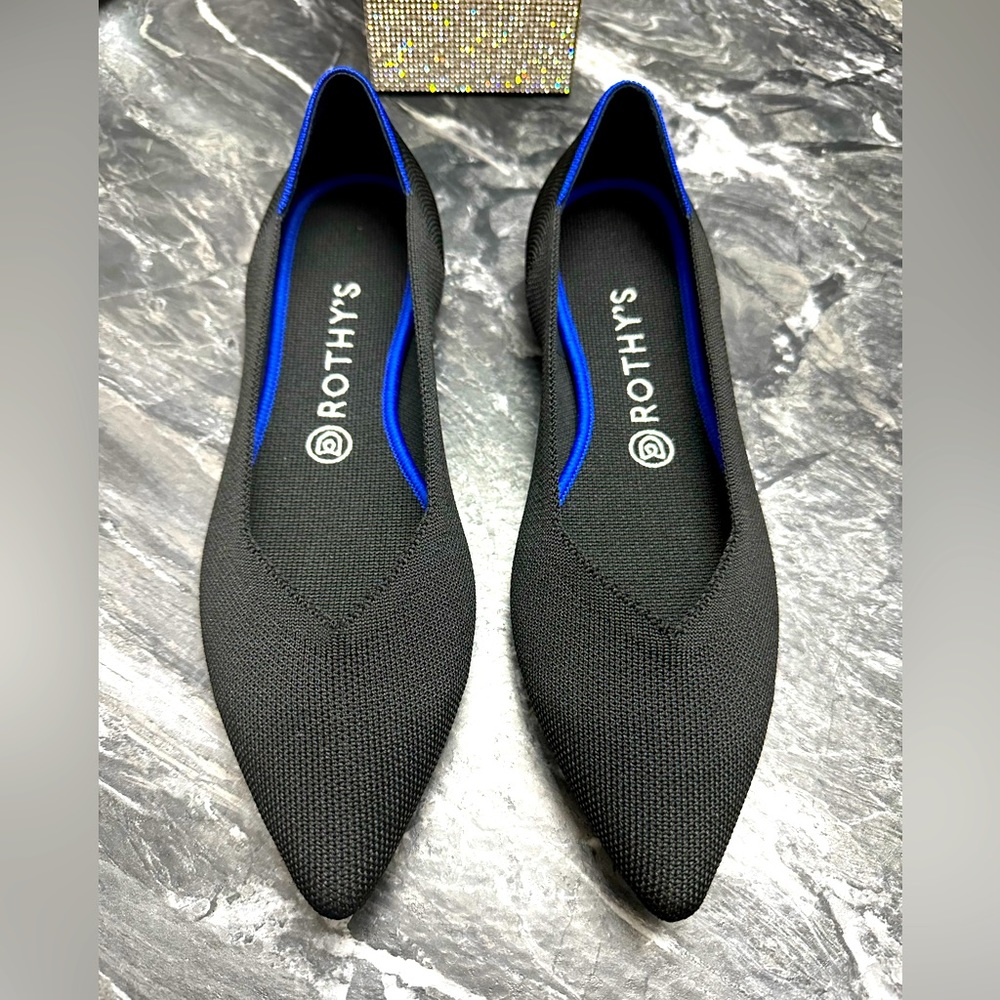 Brand New 🖤 Rothy’s The Point Classic Black Solid - Size 9.5